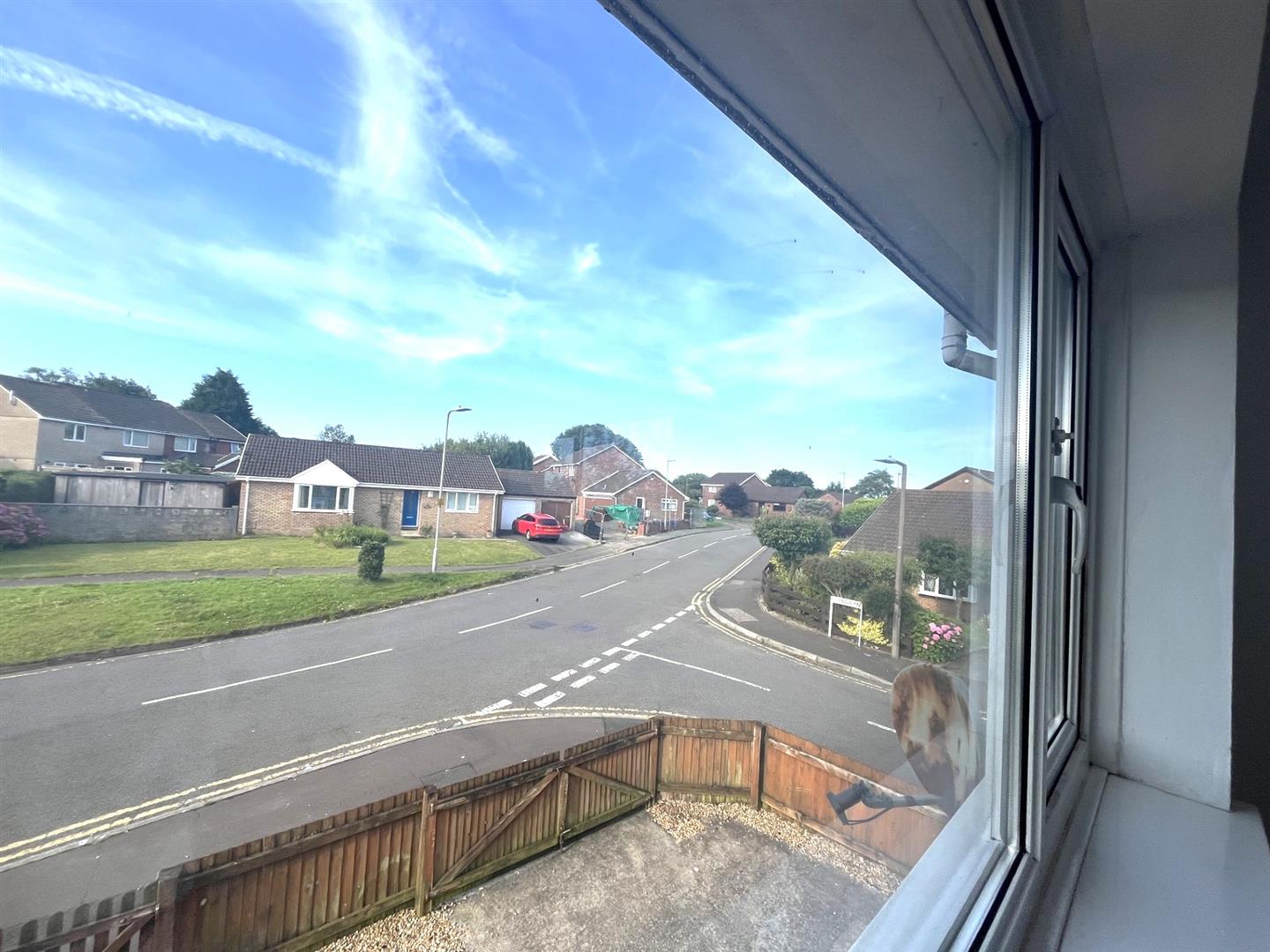 Y Llwyni, Llangyfelach, Swansea